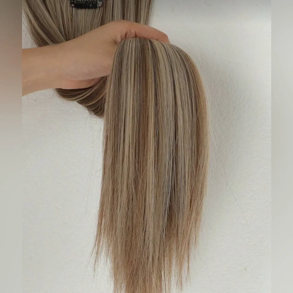 Human hair blend Light Brown With Light Blonde highlights Hair Extensions 24 in
